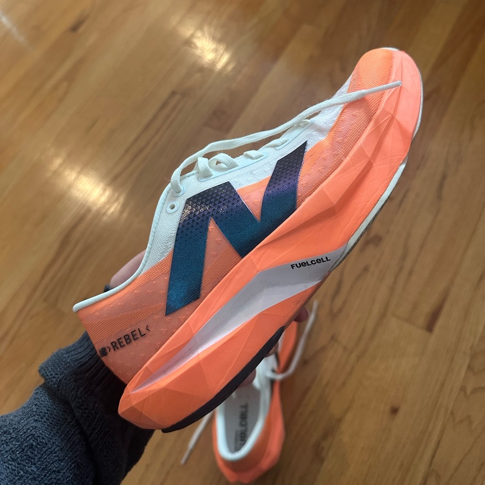 New Balance FuelCell Rebel V4